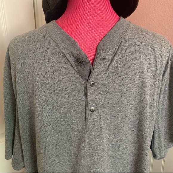 Men’s Foundry Big & Tall Grey Short Sleeved Henley XLT, worn few times - Picture 3 of 7
